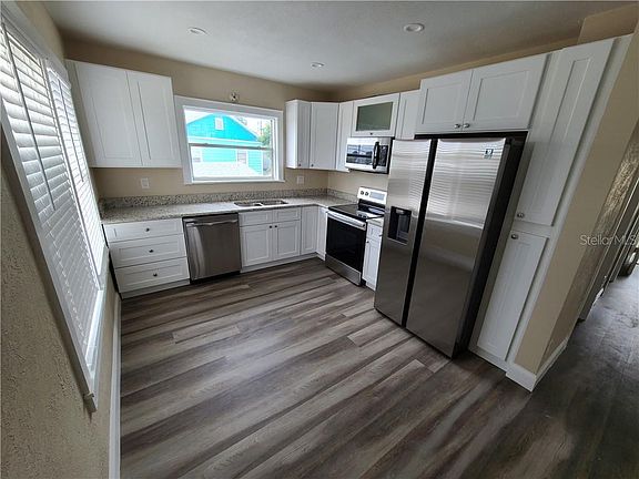 4th image of 601 Vermont Ave