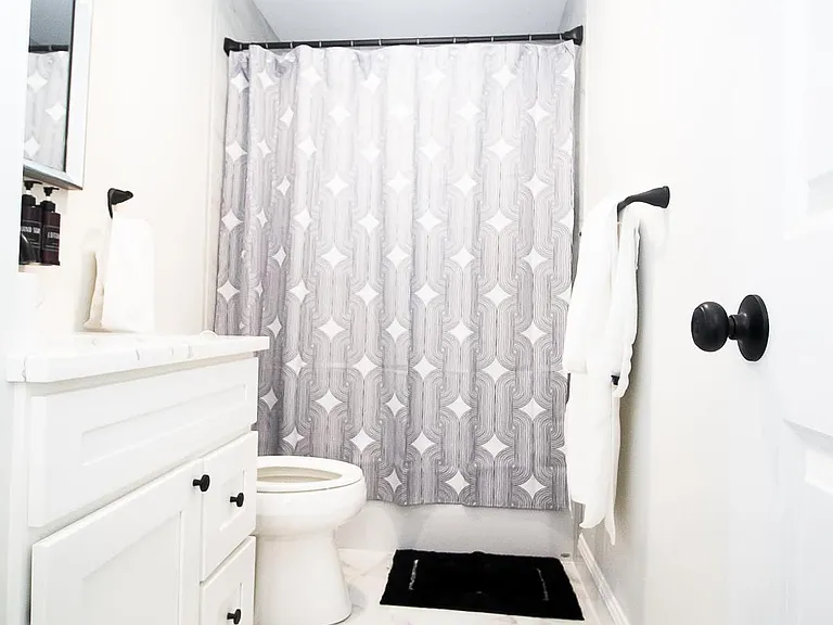 16-18 Peckham Ave #1 — Photo 7
