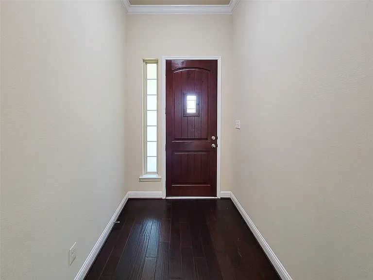 4102 Astoria Manor Ln — Photo 5