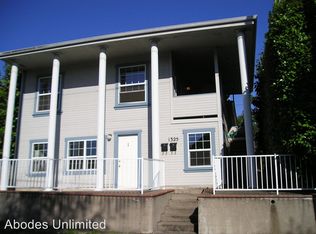 1325 SE Cobb St APT 1, Roseburg, OR 97470