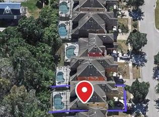 221 Las Fuentes Dr, Kissimmee, FL 34746