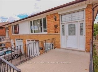 31 Lakeland Dr S #BASEMENT, Toronto, ON M9V 1M8