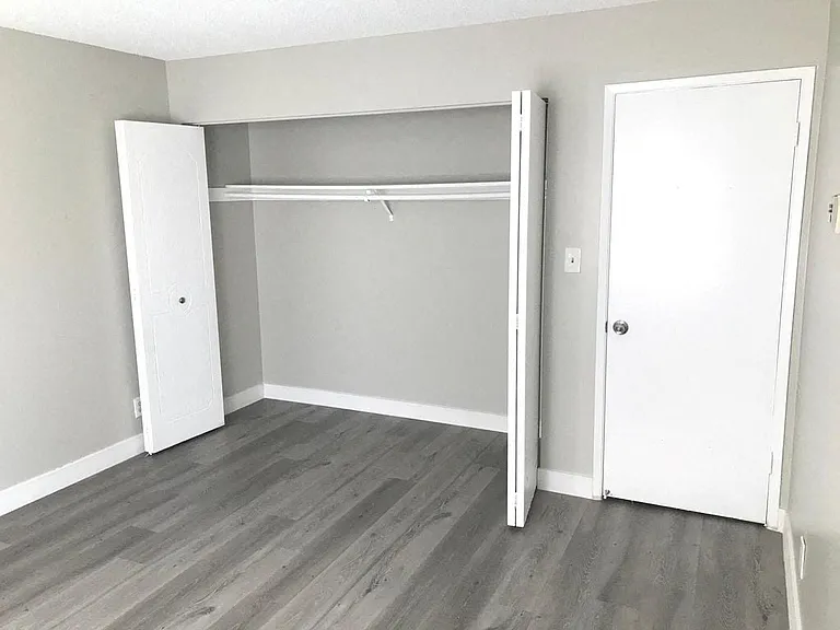 2621 S Harbor Blvd — Photo 12
