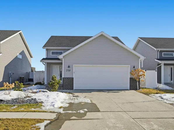 2733 Divide St W, West Fargo, ND 58078