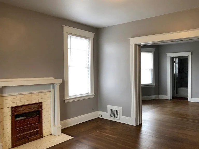 2437 Robertson Ave #2 — Photo 7