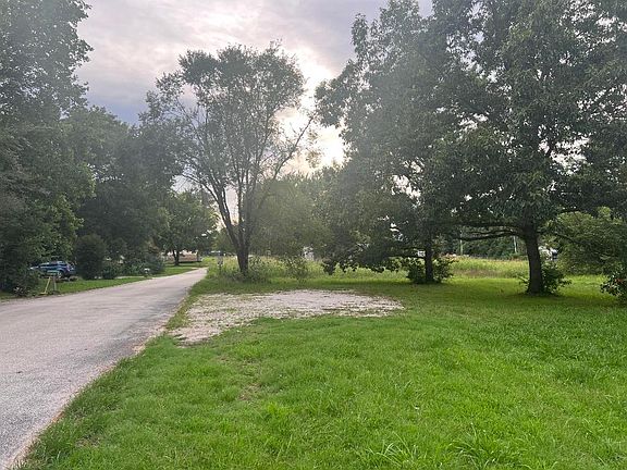 3rd image of 27700 Us Highway 65