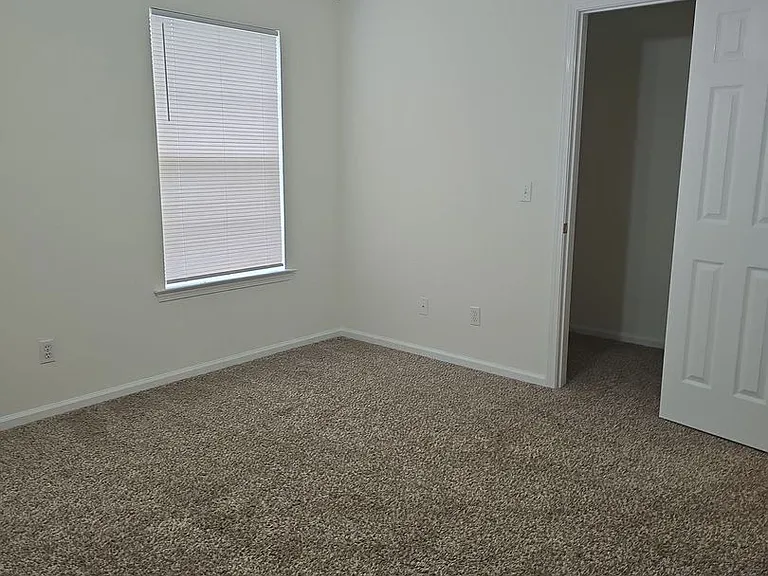 9826B Whitfield Avenue Ext — Photo 14