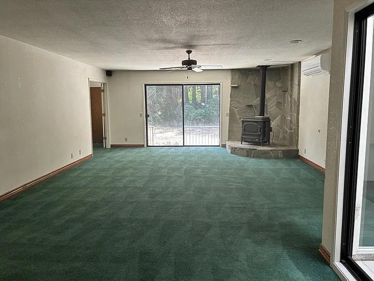 2121 Tanager Ln — Photo 6
