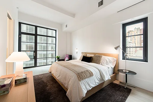 Rented by CORE | media 37