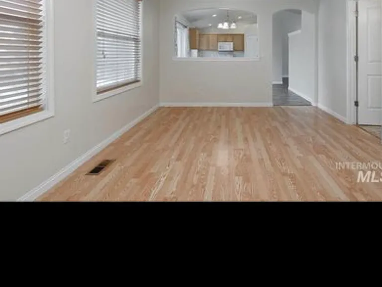 59 W Indian Rocks St — Photo 8