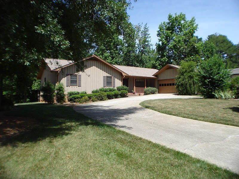1st image of 3615 Sandhill Dr SE