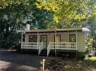 438 Sanders St, Clarkesville, GA 30523