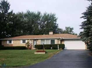 6767 Vernmoor St, Troy, MI 48098