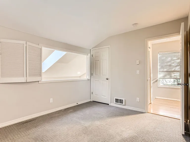9603 NW Miller Hill Dr — Photo 15