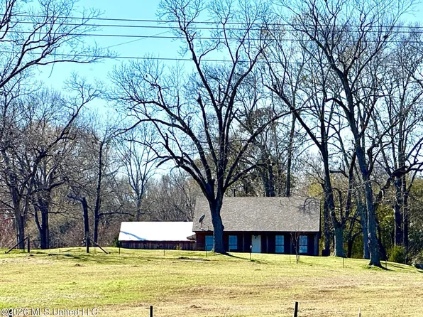 33 Lawrence Rd, Natchez, MS 39120