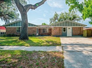 7898 Knoll Dr N, Jacksonville, FL 32221