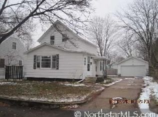 108 Spruce St, Chaska, MN 55318