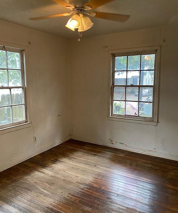 2nd image of 126 Tennessee St