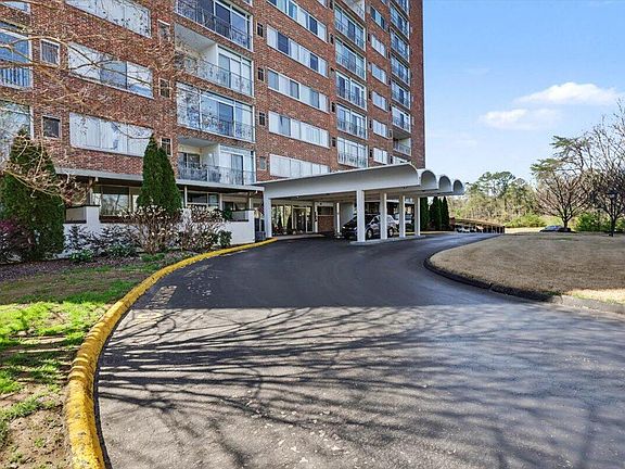 2nd image of 1414 Continental Dr APT 1207