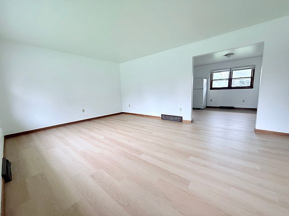 2nd image of 15 Panther Ln #3213