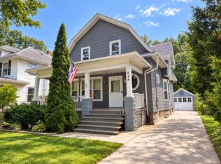 448 Grand Ave, Aurora, IL 60506