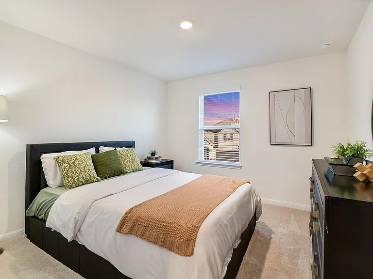 737 Leeward Pass — Photo 26