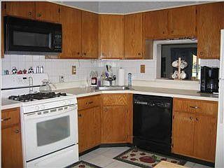 2nd image of 90 Beaumont Ct