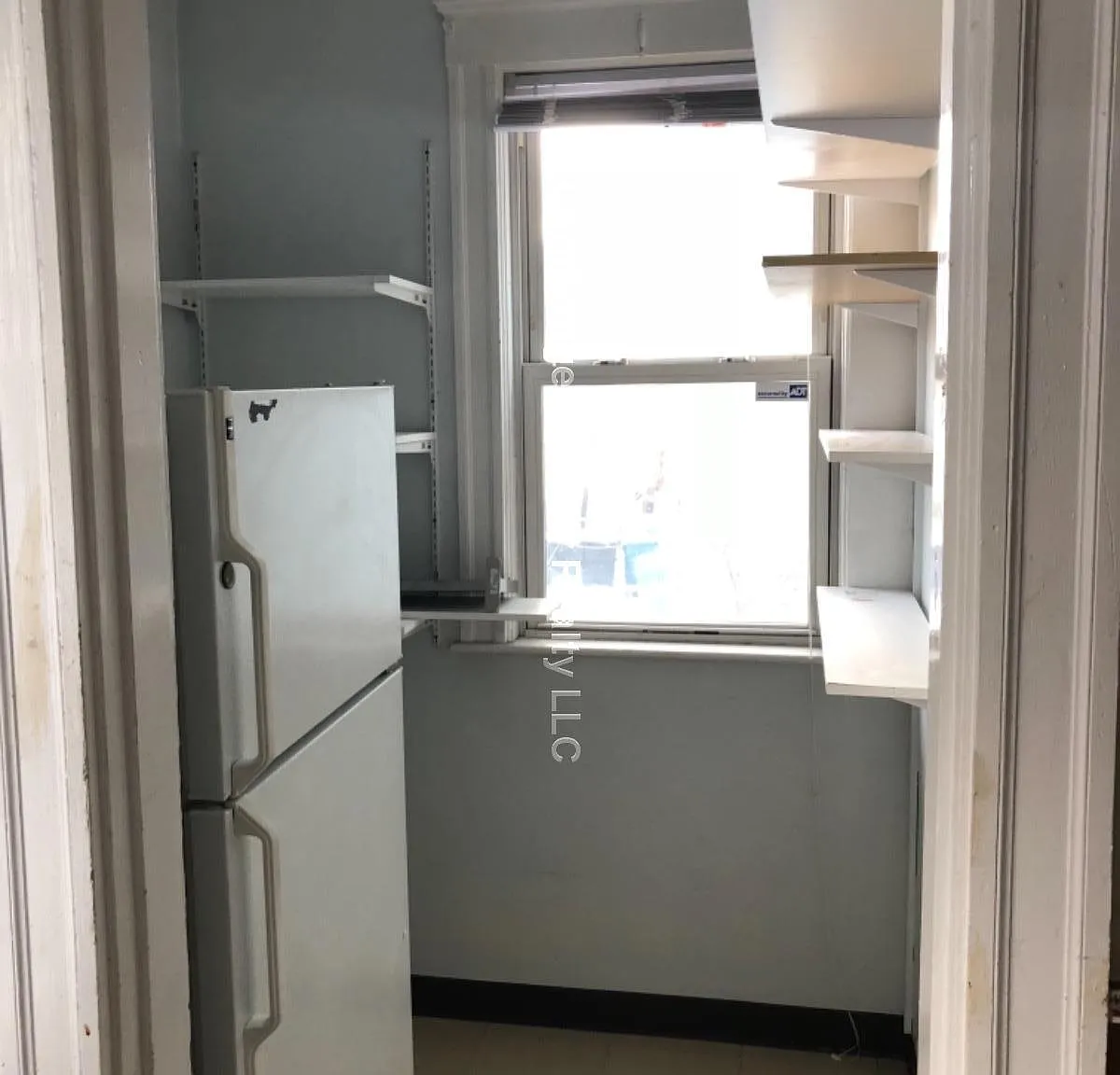 2 bed, 999 sqft, $2,250 — Photo 3