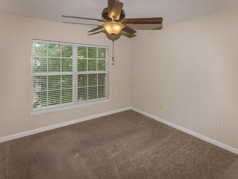 4844 Parkhurst Pl — Photo 18