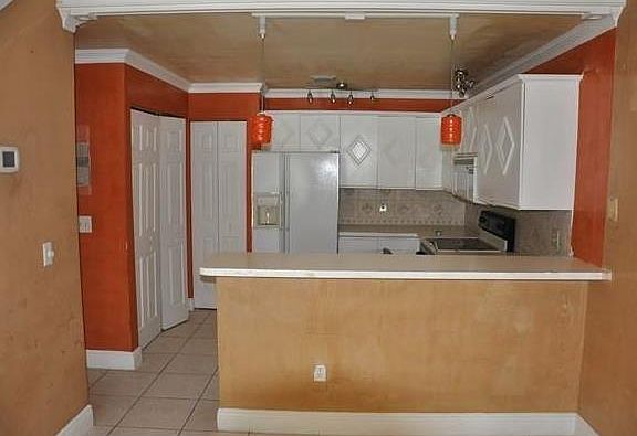 4th image of 7154 Sportsmans Dr