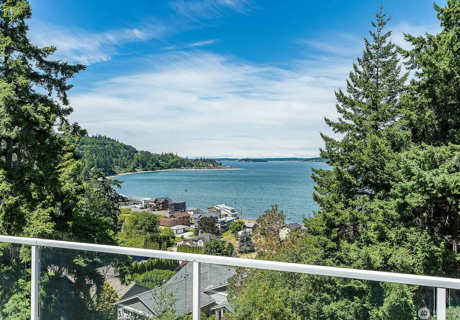 2 bed, 2450 sqft, $3,300 — Photo 4