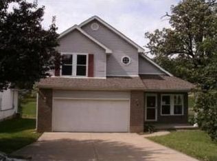 640 Silver Hill Dr, Bonner Springs, KS 66012