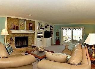 4th image of 111 Edgewater Dr