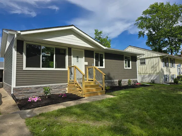 1835 225th St, Sauk Village, IL 60411