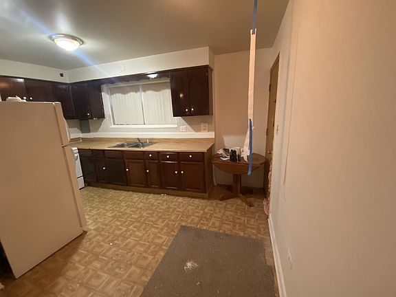 5th image of 1714 W Touhy Ave APT A1n