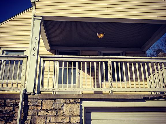 5th image of 2102 W 43rd Ave