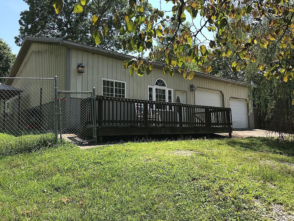 112 Ash St, Dongola, IL 62926 Zillow