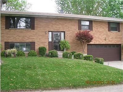 2nd image of 605 Hathaway Trl
