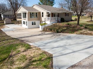 130 Bollinger St, Glen Carbon, IL