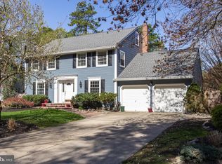 8 Meadow Wood Ct, Medford, NJ 08055