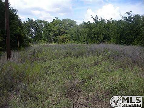 2nd image of 124 SE County Road 2260
