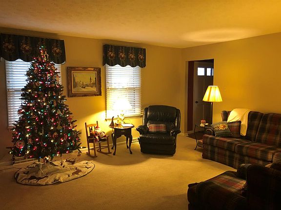 4th image of 106 Redwood Dr