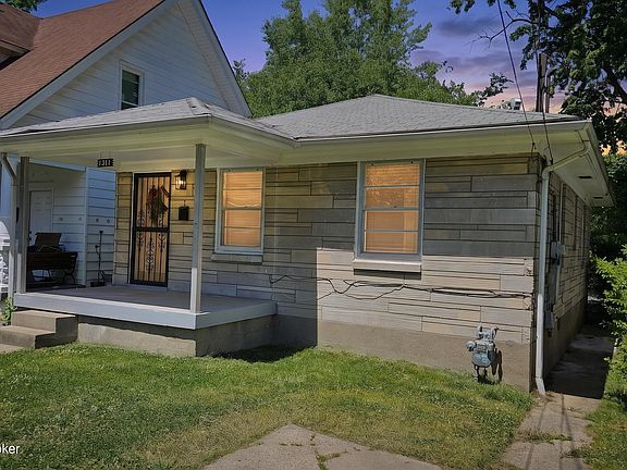 3rd image of 1311 Haskin Ave