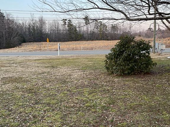 2nd image of 171 Hampton Hall Rd