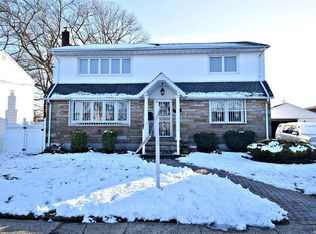 1269 G St, Valley Stream, NY 11580