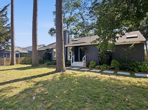 808 Cypress Ave