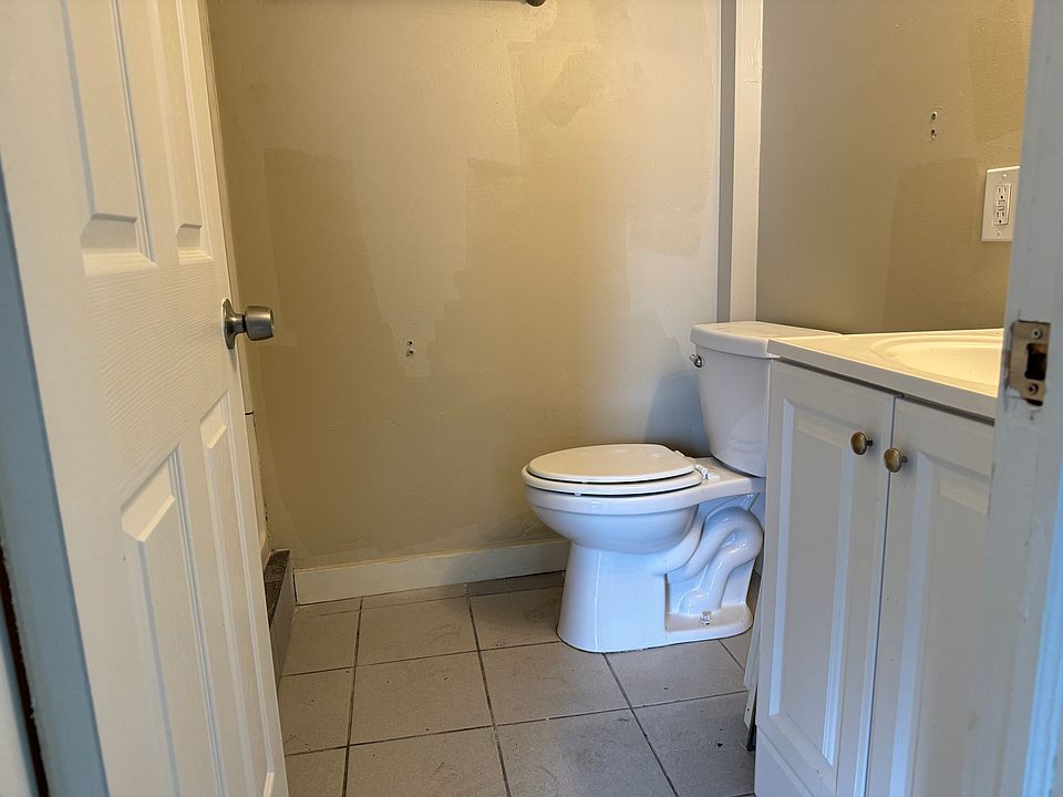 2nd image of 316 Wildwood Ave