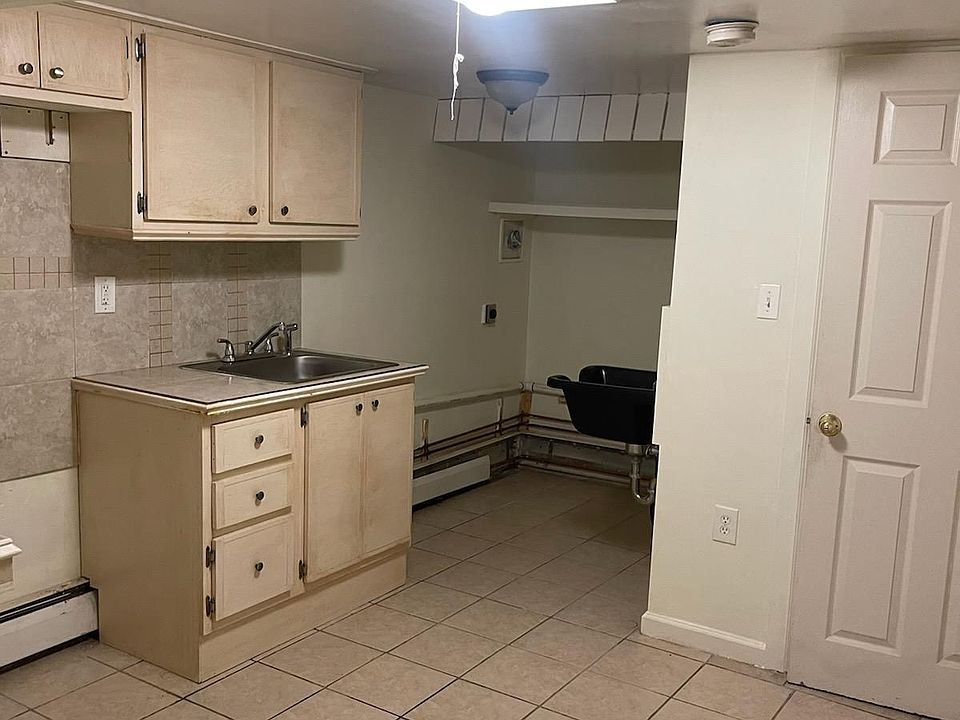 2nd image of 250 S 20th St #1