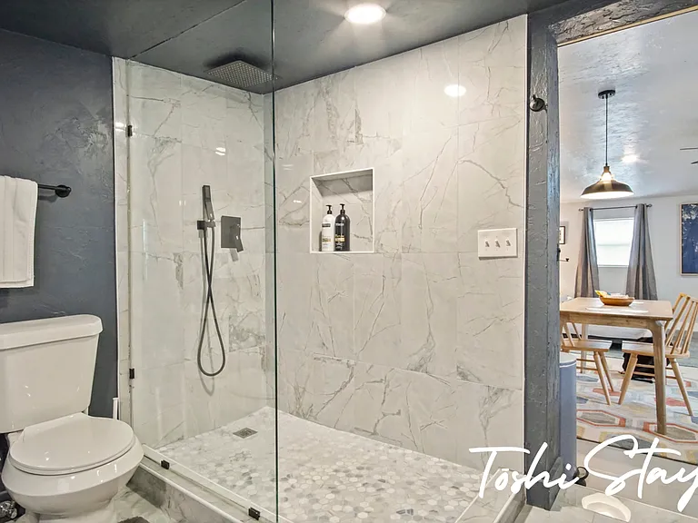 1604 NW 40th St #1604 — Photo 10