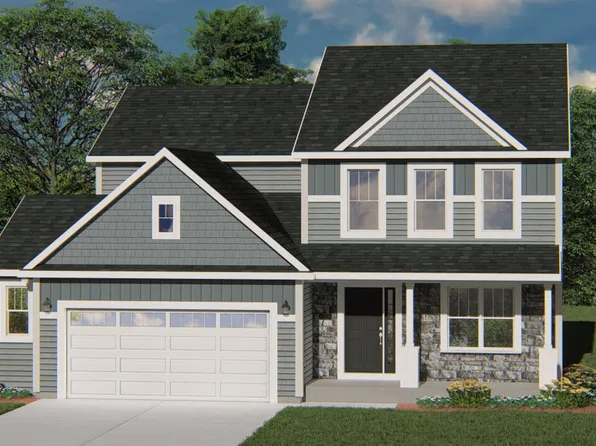 685 Lambert DRIVE, Slinger, WI 53086